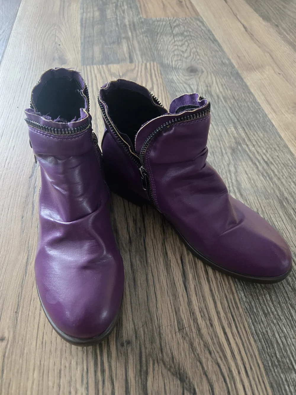 Women's Purple Ankle Boots with Side Zipper
